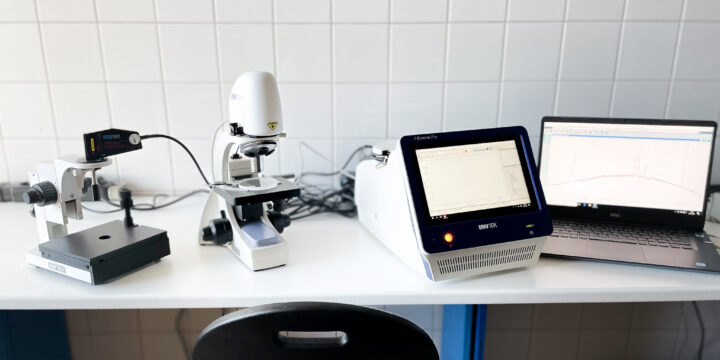 i-Raman® Pro – Prenosný vysokocitlivý Ramanov spektrometer s vláknovou optikou, vysokým rozlíšením